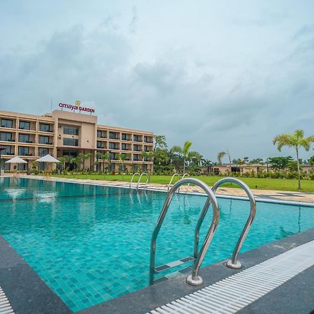 Hotel Omaya Garden Rāipur Kültér fotó