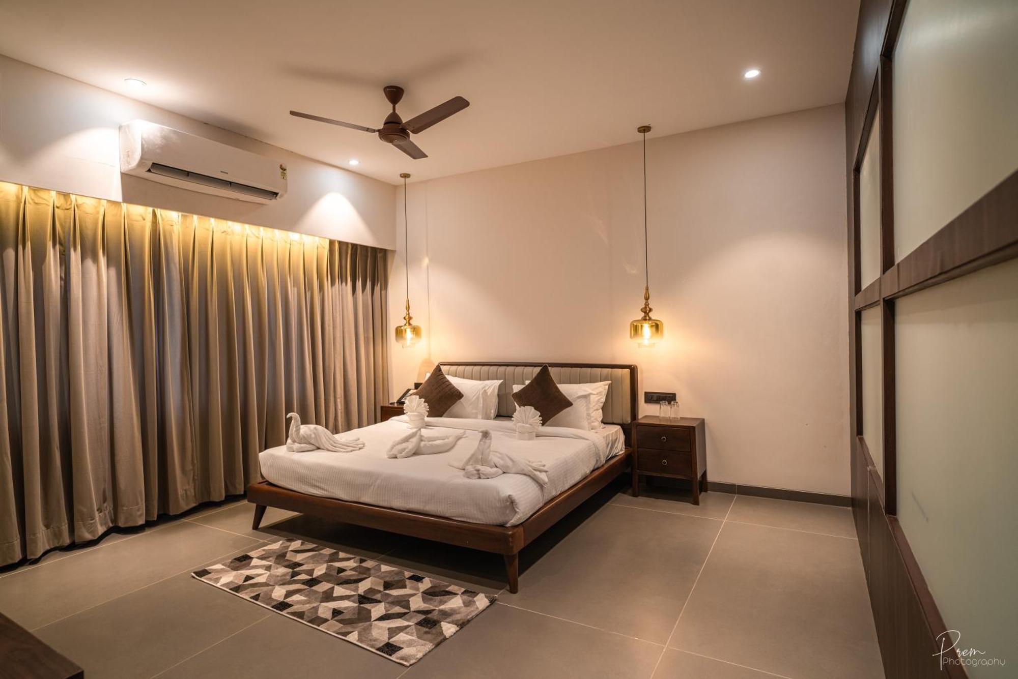 Hotel Omaya Garden Rāipur Kültér fotó