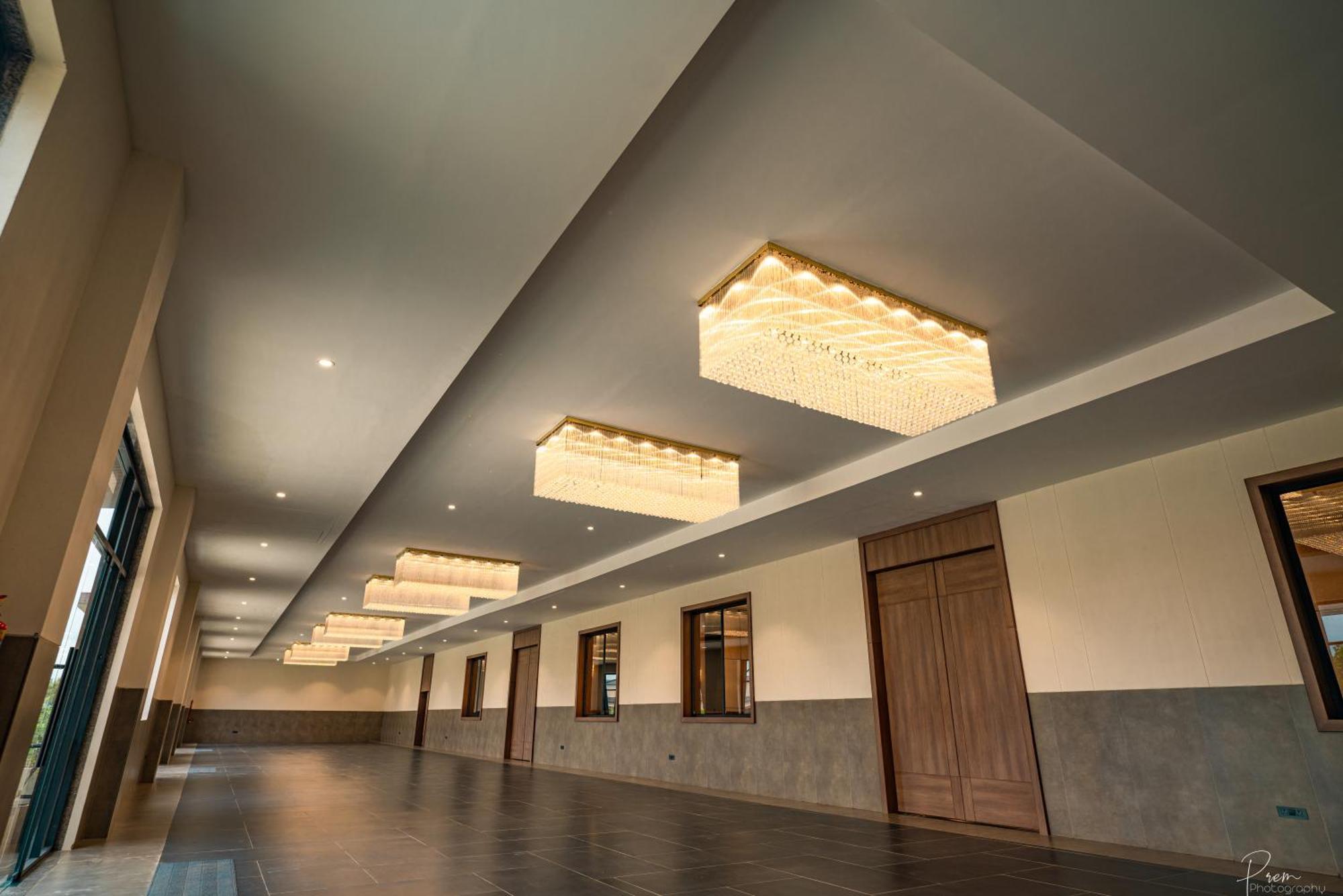 Hotel Omaya Garden Rāipur Kültér fotó